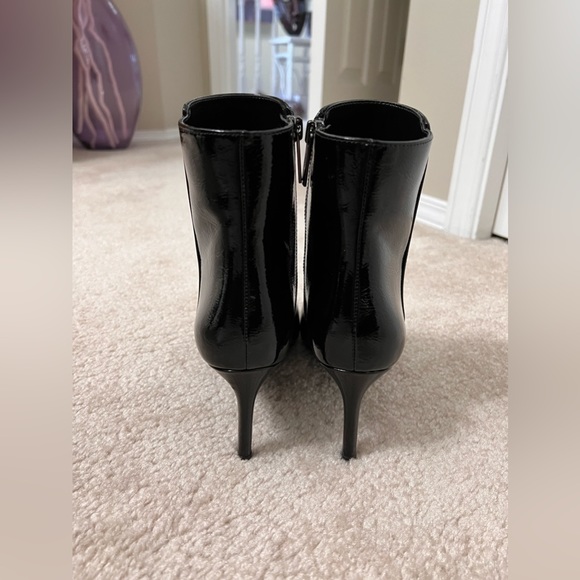 *New* Michael Kors ‘Alina’ flex booties - size 6 - Picture 4 of 8